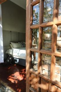 Cozy Ensuite Borrowdale - 8