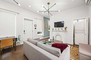 Free Downtown Parking Walk to Stadiums and Shopping - 2