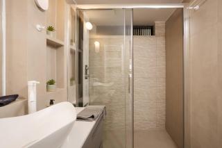 Demmi Central 2BR Designer Apt - 8
