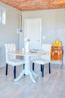 Stylish Nature Hideaway Cozy Apartment with View - 6