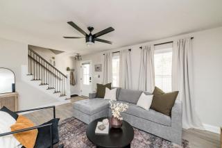 The Madison - 5 Minutes to Downtown, Firepit and Deck! - 2