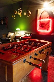 Luxury Stay Near Downtown with Speakeasy and Games - 9