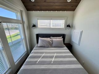 The Cozy Cloud with Pool and Hot Tub - 2