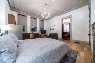 Candlestick Suite - 4