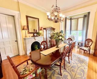 Wisteria Suite -The Belvedere Inn - 6