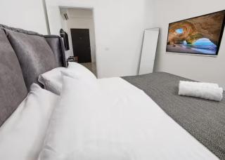 רוי סוויטות בוטיק - 2 סוויטות עם מרפסת פרטית - 6