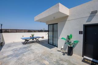 רוי סוויטות בוטיק - 2 סוויטות עם מרפסת פרטית - 9