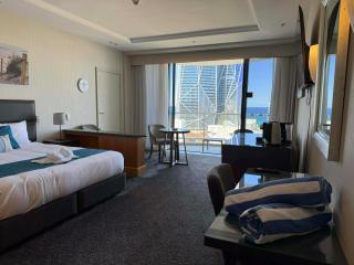 Oaks Goldcoast ,Goldcoast Highway surfers Paradise - 1