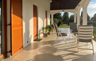 Beautiful Apartment In Gdinj - 9