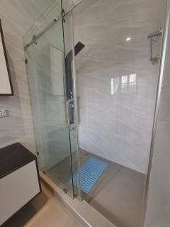 Apartment in East Legon - 1