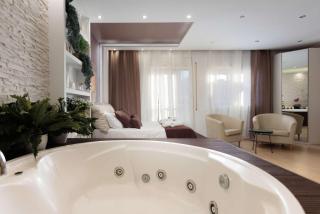 Perfect Romantic Getaway Cozy Retreat with Jacuzzi - Barcelona - 9