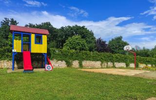 Amazing Home In Tinjan - 5