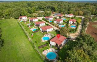 Amazing Home In Tinjan - 0