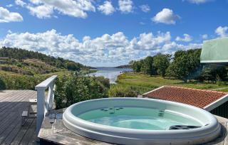 5 Bedroom Cozy Home In Onsala - 8