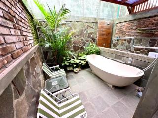 Nglaras Resort Yogyakarta - 1