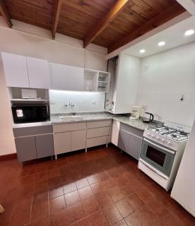 Amplio departamento renovado en el centro de la ciudad - 1