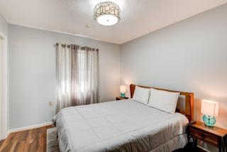 Hilltop Hideaway - 9