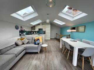 Seaside Escape in Westward Ho! 3-Bed Family Holiday Home with Sea Views - 0