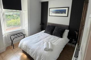 Cosy Perth Apartment - City Comforts - 8