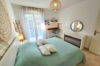 Bright apartment in Puget-sur-Argens - 2