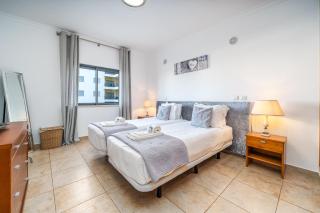 Central Apartment with Pools and Parking #1934 - 8