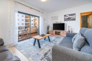 Central Apartment with Pools and Parking #1934 - 9