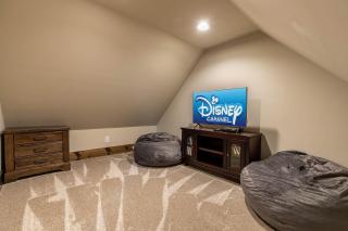 Grayling Lodge at Eagles Nest - 4