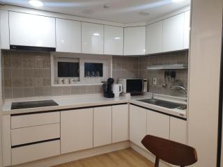 Apartment Bukhansan Hanok Village Goyang Kitex adjacent street with good view of Eunpyeong-gu, Seoul - 7