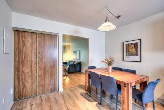 Lovely & Spacious 2BR in MTL! Free 2 Parking Spots - 4