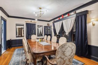 Steps to Edgewater - Sleeps 14 - Fun Game Room Retreat - 7