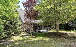 Peaceful Hillside Retreat with Panoramic Valley Views near Wineries in Newberg, Oregon - 0