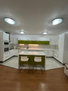 Krásné ubytování s balkonem - 8