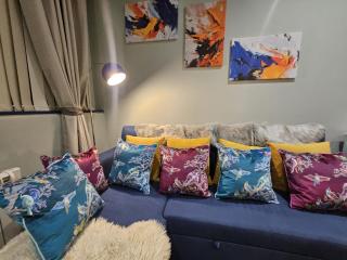 London Heathrow Luxury Studio Flat -Fully Equipped - 4