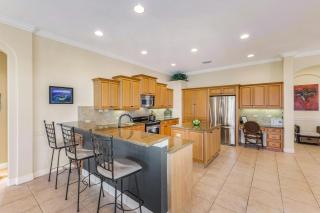 Waterfront home with pool, spa and boating access - 6