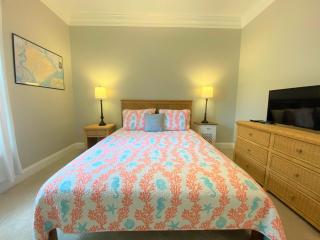 The Pink Flamingo - 7