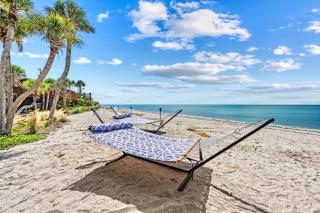 Gulf View Escape on the Beach at Resort with Pool, Kayaks, and More! - 4