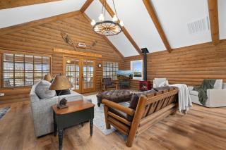 Horizon Hideaway-ON Beaver Lake-Hot Tub-Sunroom - 8