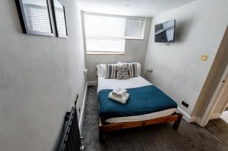 Secret Square View Apartment Pass The Keys - 6