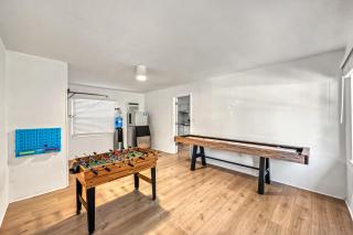 Oak Grove Escape with Shared Deck & Direct Beach Access - 7