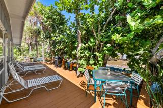 Oak Grove Escape with Shared Deck & Direct Beach Access - 1