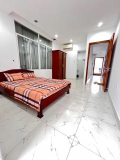 59 Nguyễn Hiền Phòng ban công có một giường - 3