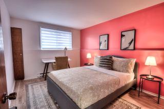 Family Friendly 2BR upto 6 guests! With parking! - 2