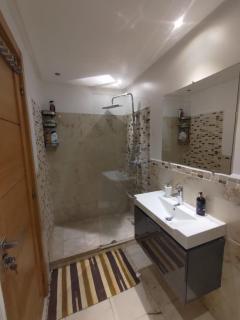 Appartement spacieux tout confort - 4