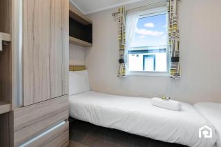 Vacant Nests Seton Sands kingsBarns Cabin - 2