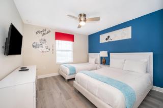 4833NF TOWNHOUSE 4 BEDROOMS & 3 BATHROOMS + POOL - 4