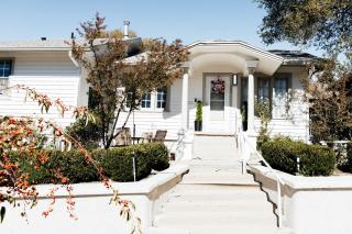 Craftsmen Gem 2-BR House Walk Whiskey RowSleep 6 - 5