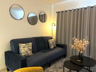 Leafy Lux Apartment - 5