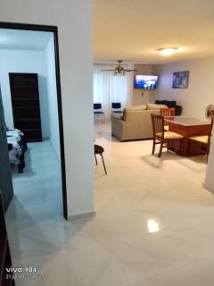 Amplía casa en Jardines Alcalde - 1