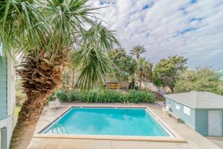 Inlet Sands 204 l 1 min walk to beach l Community Pool l Bike to Rosemary - 9