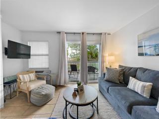 Inlet Sands 204 l 1 min walk to beach l Community Pool l Bike to Rosemary - 6